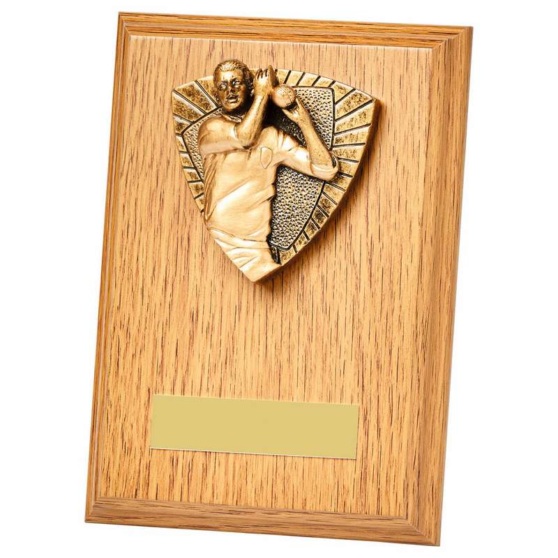 Cricket Bowler Wood Plaque Male – Light Oak