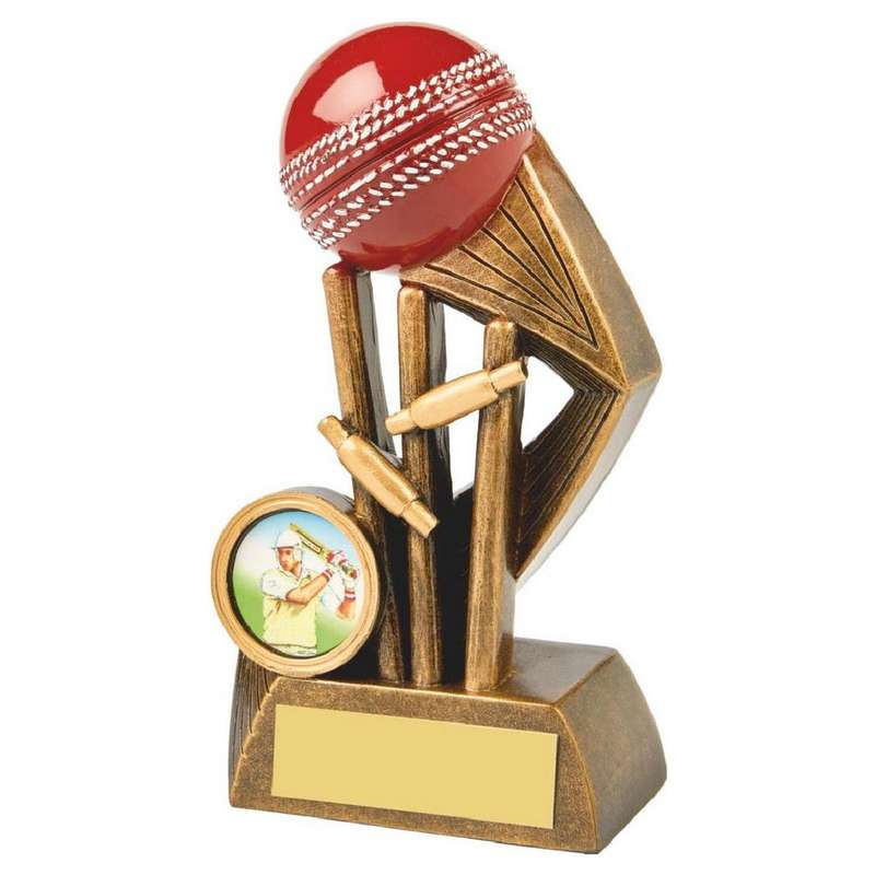 Resin Cricket Award with Red Ball – HEAVY – Ant Gold