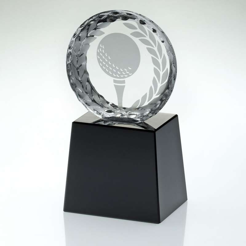 CLEAR GLASS GOLF CIRCLE WITH IMAGE ON BLACK PLINTH – 4.25in